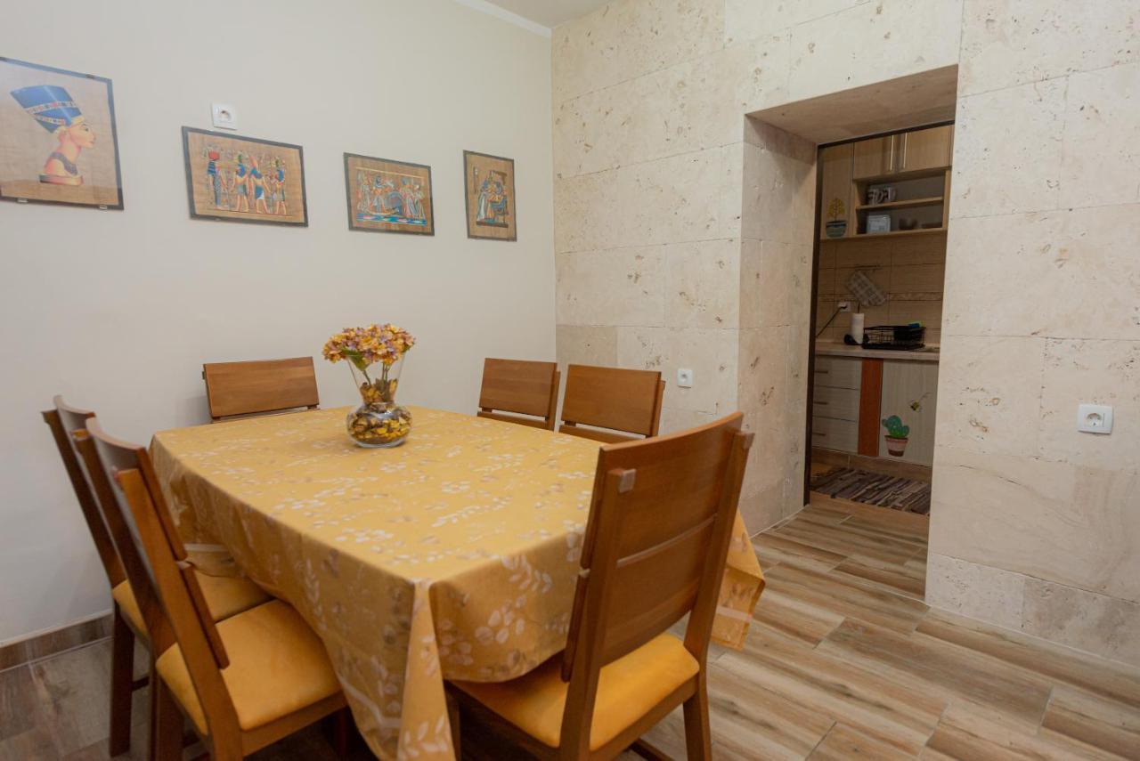 Sea Front 171 Apartment Kotor Bagian luar foto
